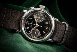 Revue - Original 1930`s Pilot Military-Style Chronograph